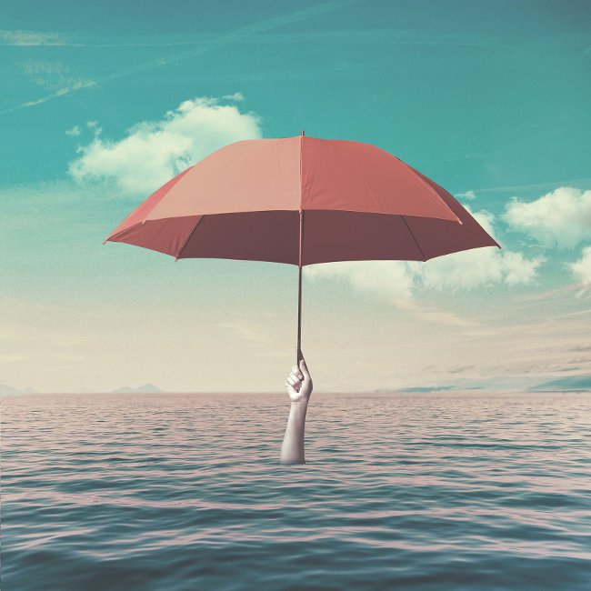 Enjoy 25+ surreal artwork by Christo Makatita! Picture 23