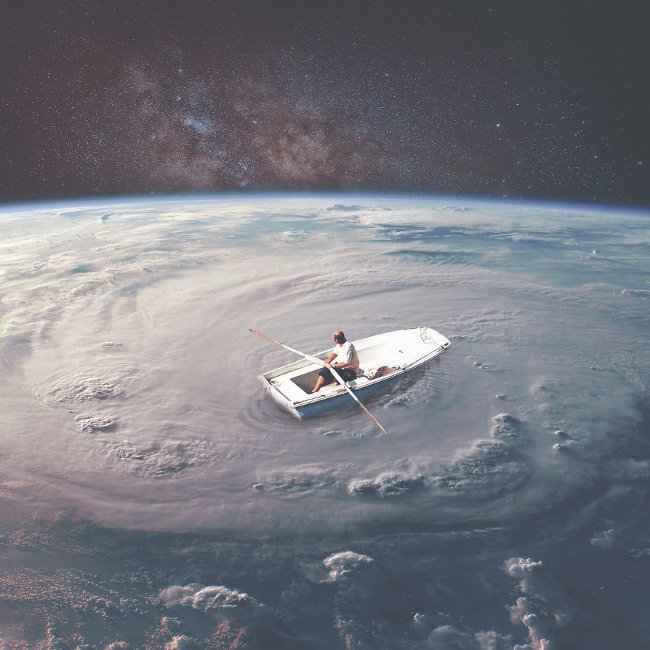 Enjoy 25+ surreal artwork by Christo Makatita! Picture 3