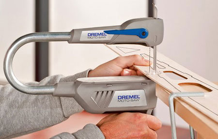 Evaluating Dremel Motosaw table saws Picture 2