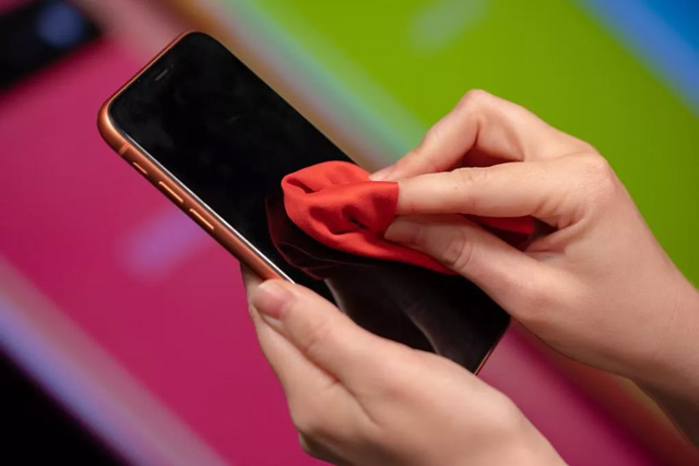 Experience cleaning mobile phones Picture 2