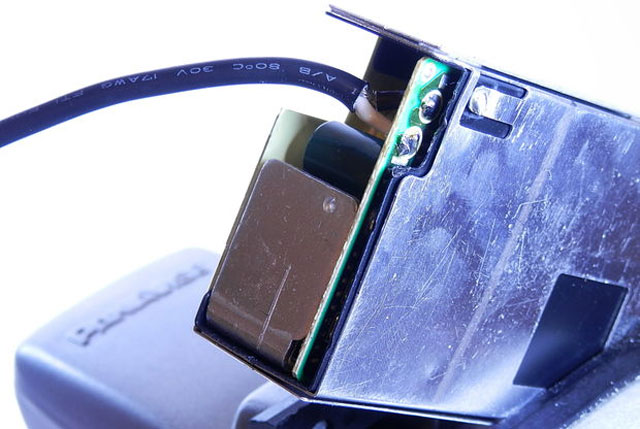 Experience in handling laptop chargers with broken wires Picture 10