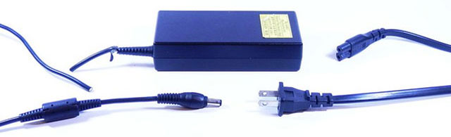 Experience in handling laptop chargers with broken wires Picture 3