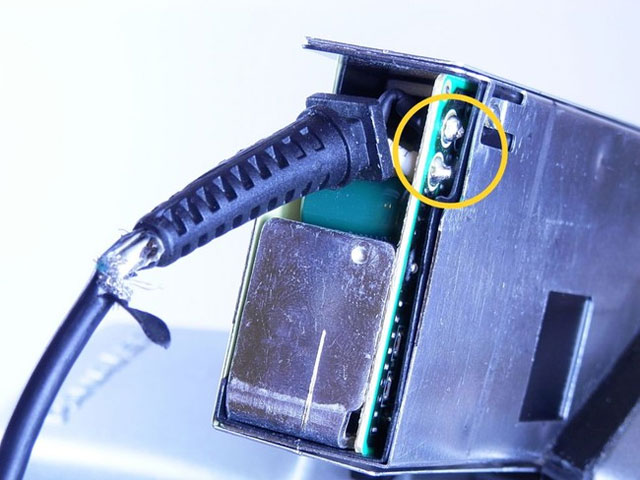 Experience in handling laptop chargers with broken wires Picture 6
