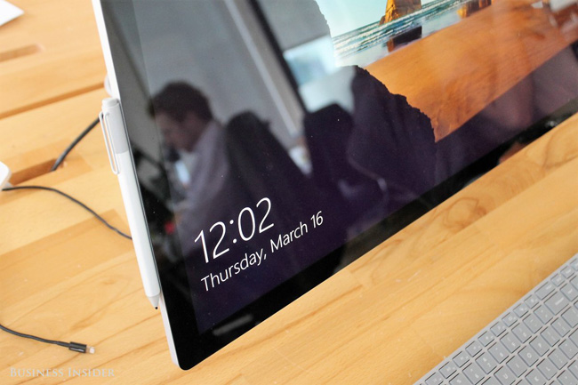 Experience the Microsoft Surface Studio All-in-one, rival of the iMac Picture 3