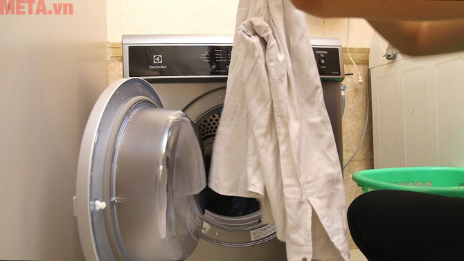 Experience the practical clothes dryer Electrolux EDS7552S Picture 7