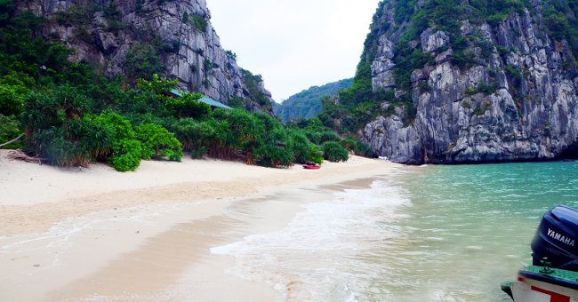 Explore Mat Rong island - the most beautiful island in the Gulf of Tonkin Picture 5