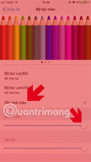 Eye protection at night with red screen mode on iPhone Picture 5