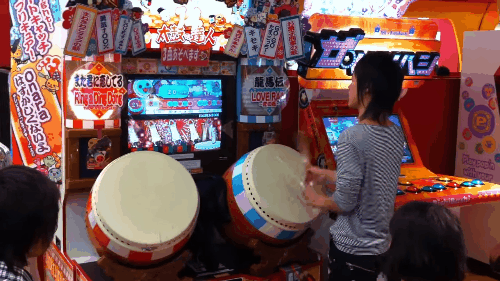 Eyes round with 13 displays showing the pinnacle of electronic players Picture 6