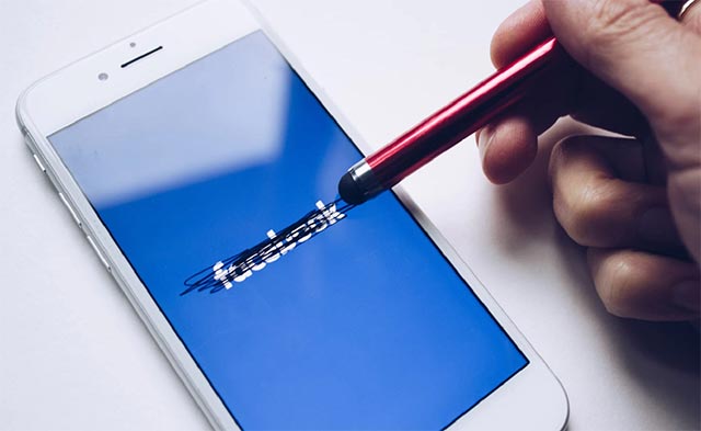 Facebook gets 'caught up' asking users to provide email passwords Picture 3