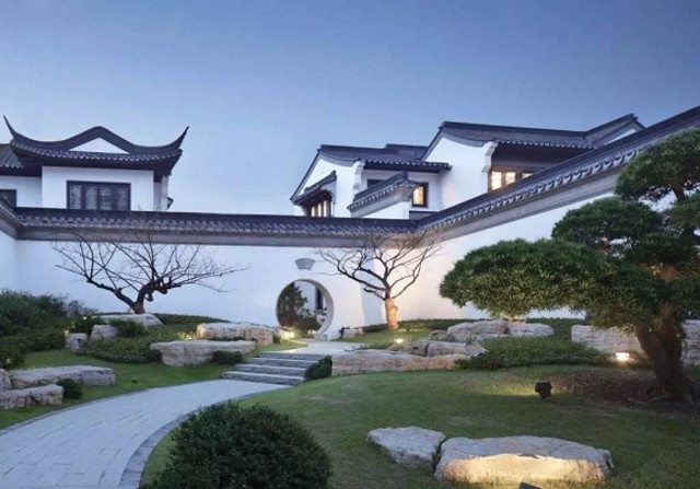 Fascinated watching the gap of billionaire Jack Ma Picture 5