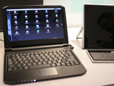 First image of smartbook Lenovo runs Android Picture 3