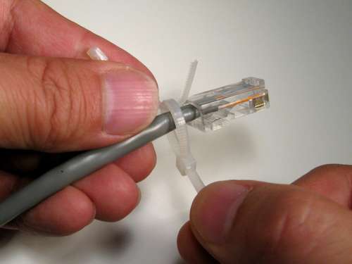 Fix broken Ethernet plug Picture 7