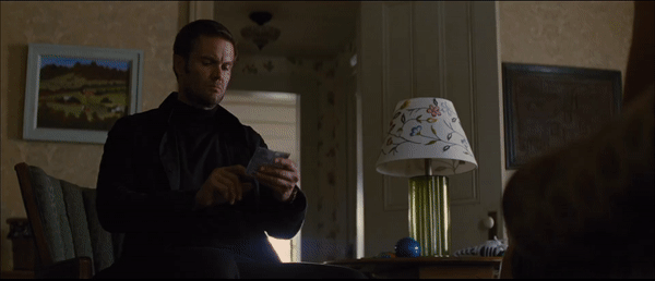 Folded screens in fictional films can be images of future smartphones Picture 4