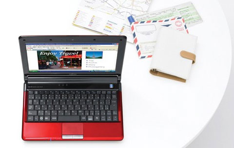 Fujitsu fashion netbook Picture 6
