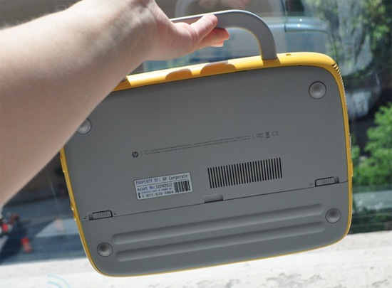 Funny netbook with super cheap price of HP Picture 7