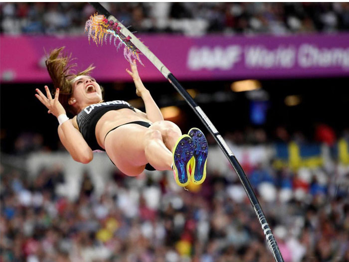 Funny photo series in Photoshop battle of photo-making experts (Part 1) Picture 12