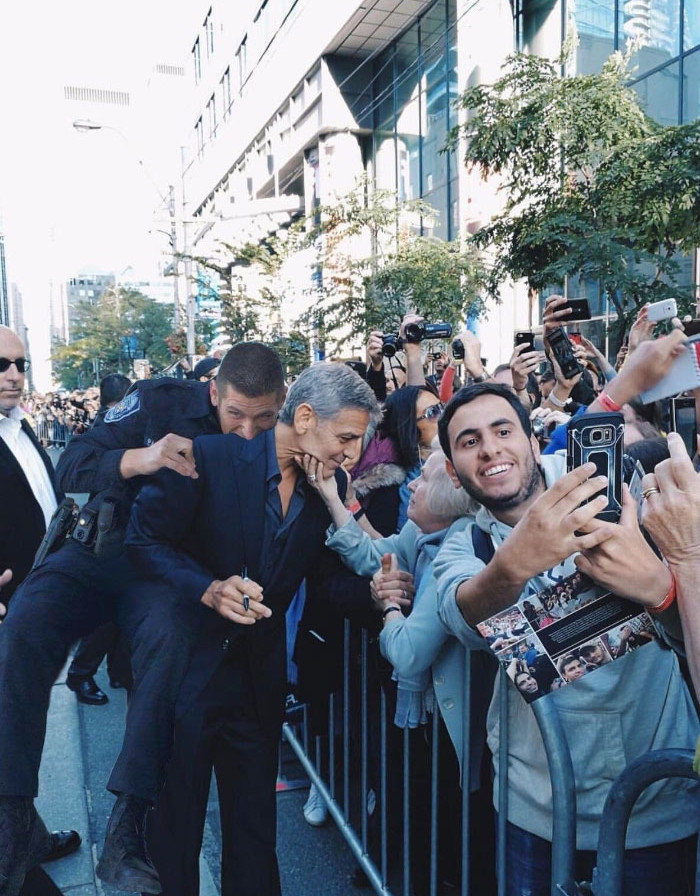 Funny photo series in Photoshop battle of photo-making experts (Part 5) Picture 18