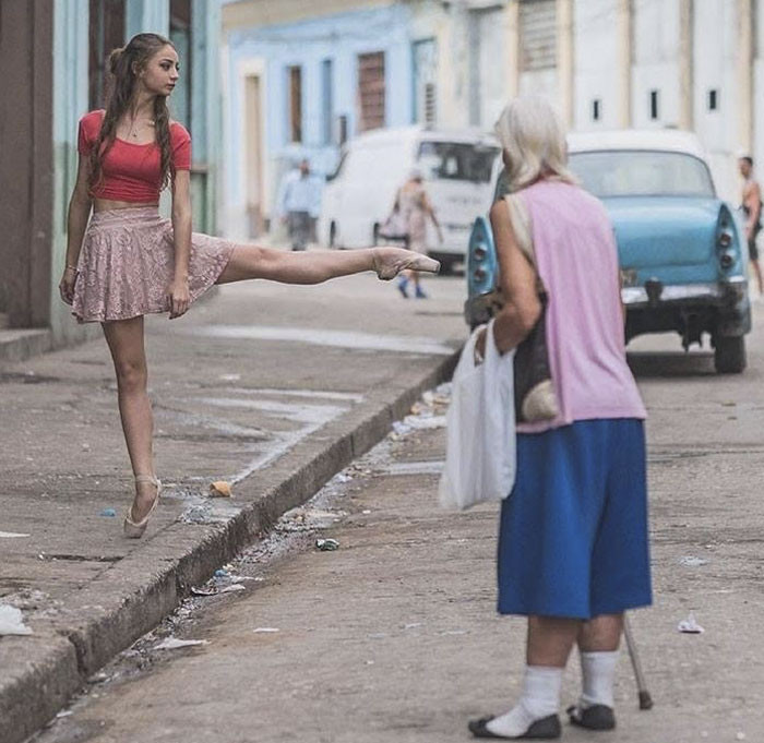 Funny photo series in Photoshop battle of photo-making experts (Part 5) Picture 21