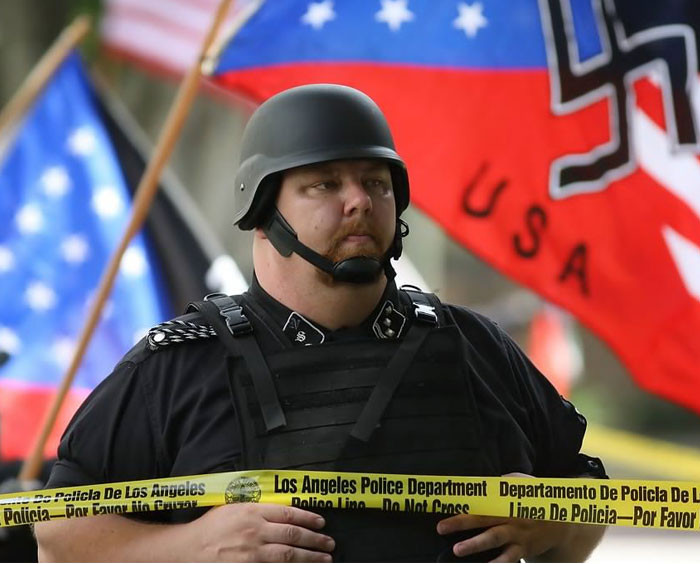 Funny series in Photoshop battle of photo-making experts (Part 3) Picture 5