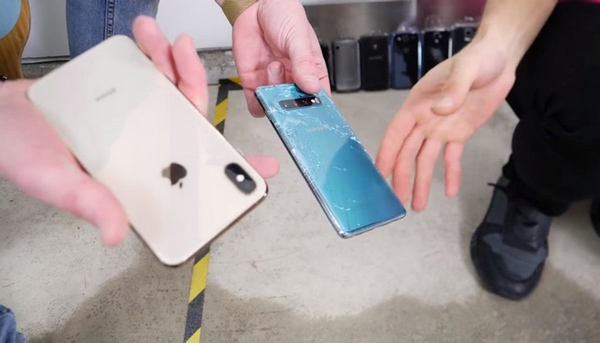Galaxy S10 + and iPhone XS Max, which is more durable? Picture 11