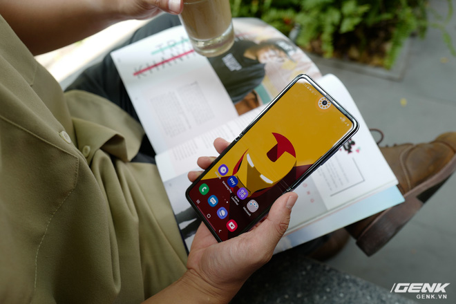Galaxy Z Flip: Where will men find this smartphone? Picture 4
