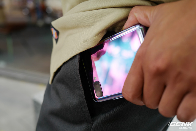 Galaxy Z Flip: Where will men find this smartphone? Picture 7
