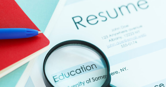 Give up 18 habits if you don't want to be unemployed Picture 2