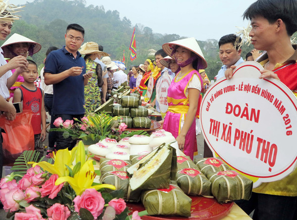 Guide the way, buy holiday gifts, have fun when going to Hung Temple - Phu Tho Picture 4