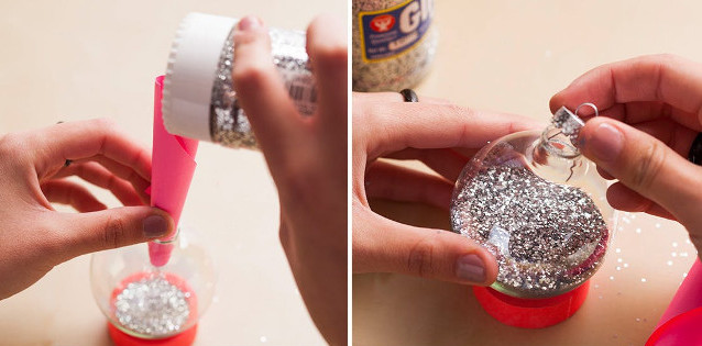 Guide to decorate the Christmas balls more brilliant Picture 3