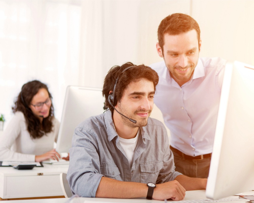 Halo effects and advantages of attractive people Picture 2