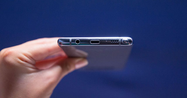 Hey phone manufacturer, give us back the headphone jack! Picture 1