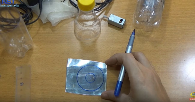 Homemade portable vacuum cleaner is easy to imagine Picture 3