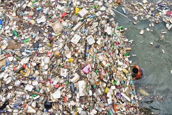 How are people using plastic to destroy nature? Picture 9
