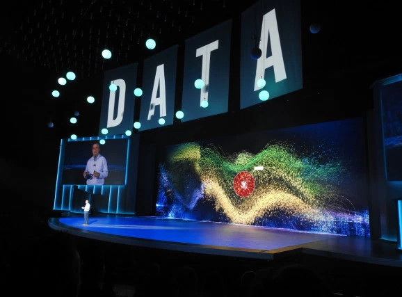 How does CEO Intel try to reassure investors about security flaws? Picture 1