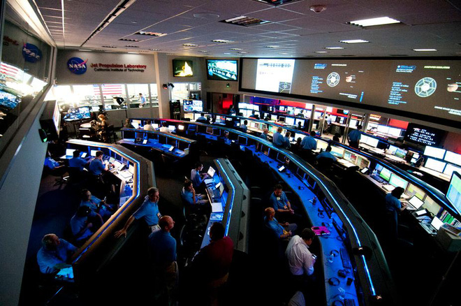 How does NASA engineer sit at home controlling robotic probes on Mars? Picture 2