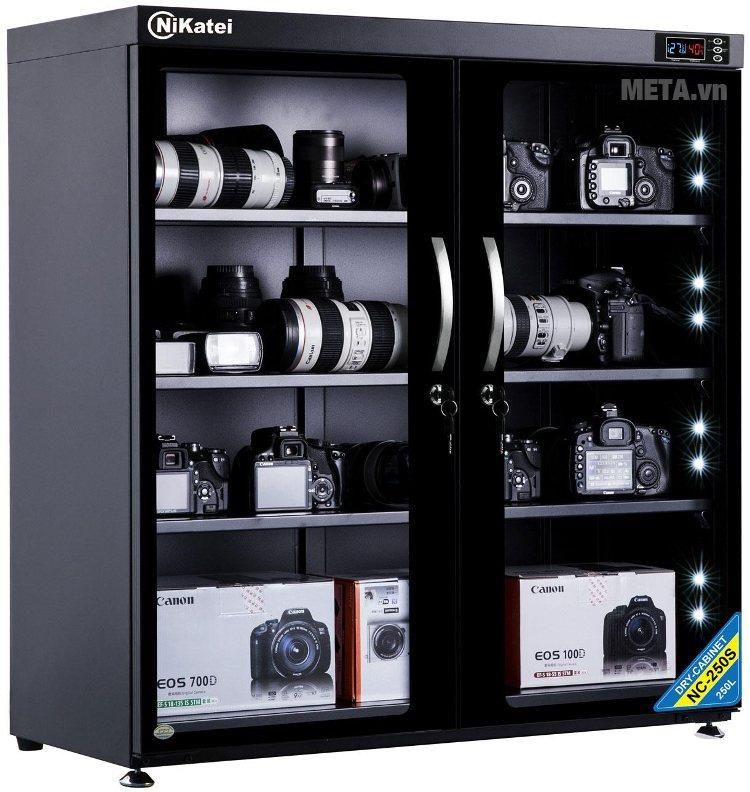 How much moisture is preserved in the camera? Picture 4