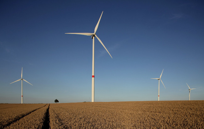 How much wind turbines are needed to meet the power needs of our planet Earth? Picture 2