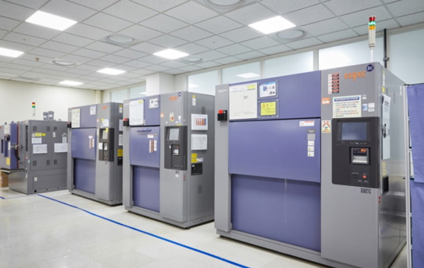 How must Samsung's smartphones and smartwatch go through a rigorous quality control process? Picture 15