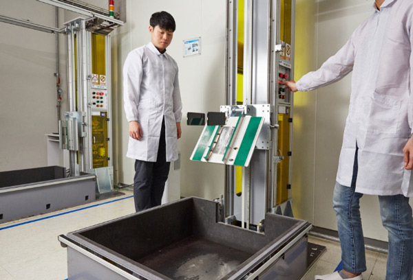 How must Samsung's smartphones and smartwatch go through a rigorous quality control process? Picture 8