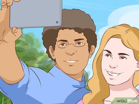 How to Act Around a Celebrity Picture 3