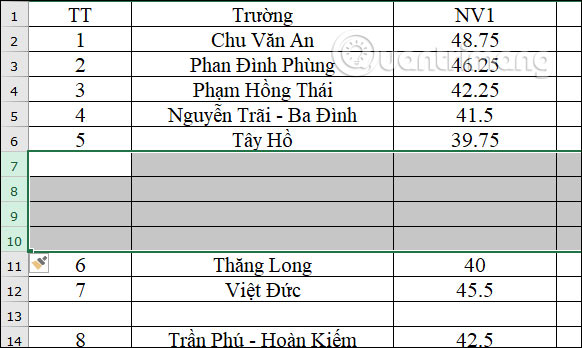 How to add rows and delete rows in Excel Picture 6