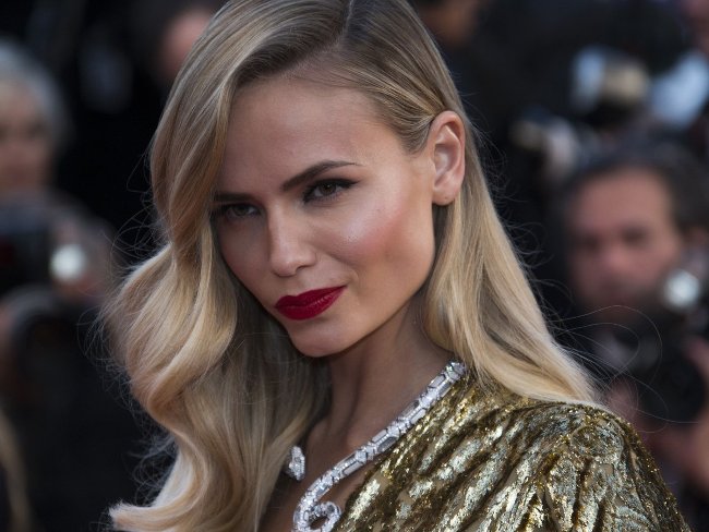 How to attract the opposite sex not by appearance? Picture 2