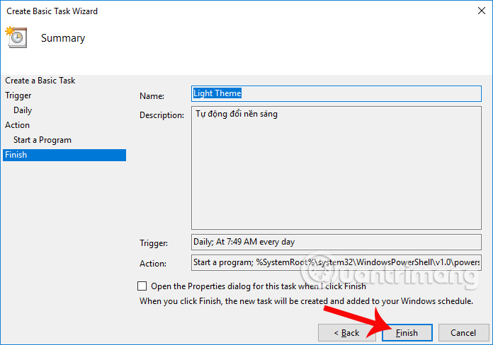 How to automatically switch dark backgrounds on Windows 10 Picture 19