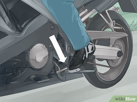 How to Brake Properly on a Motorcycle Picture 6