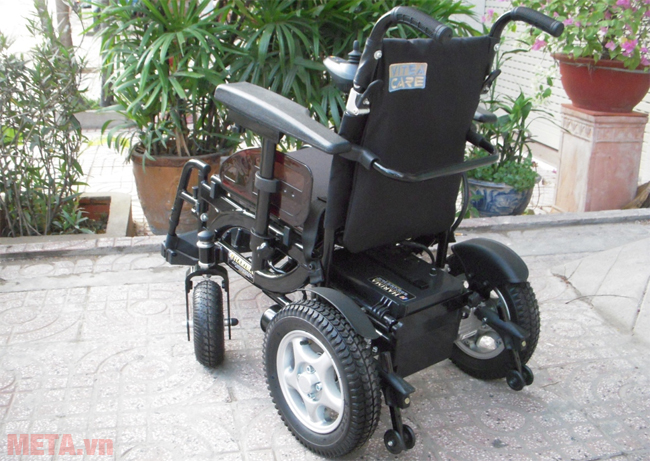 How to choose medical wheelchairs for the elderly and patients Picture 4