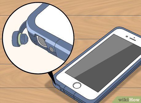How to Clean a Lifeproof Case Picture 12