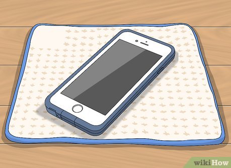 How to Clean a Lifeproof Case Picture 4