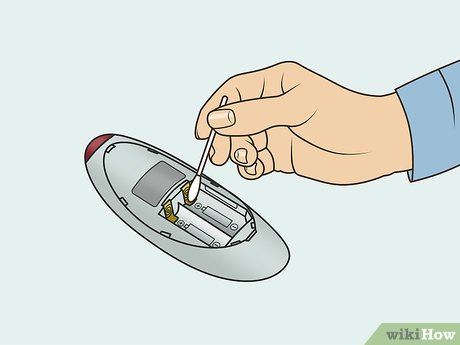 How to Clean Battery Terminals Picture 13