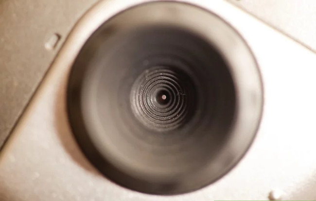 How to detect hidden cameras and devices that simply sneak in the room Picture 6