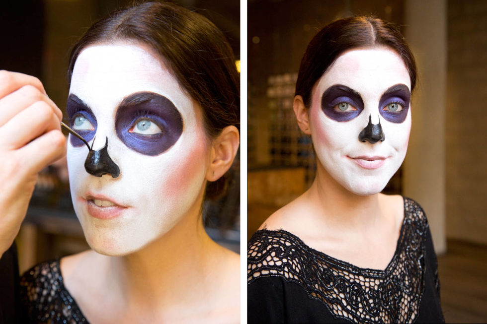 How to draw a mysterious, attractive mask for Halloween night Picture 5